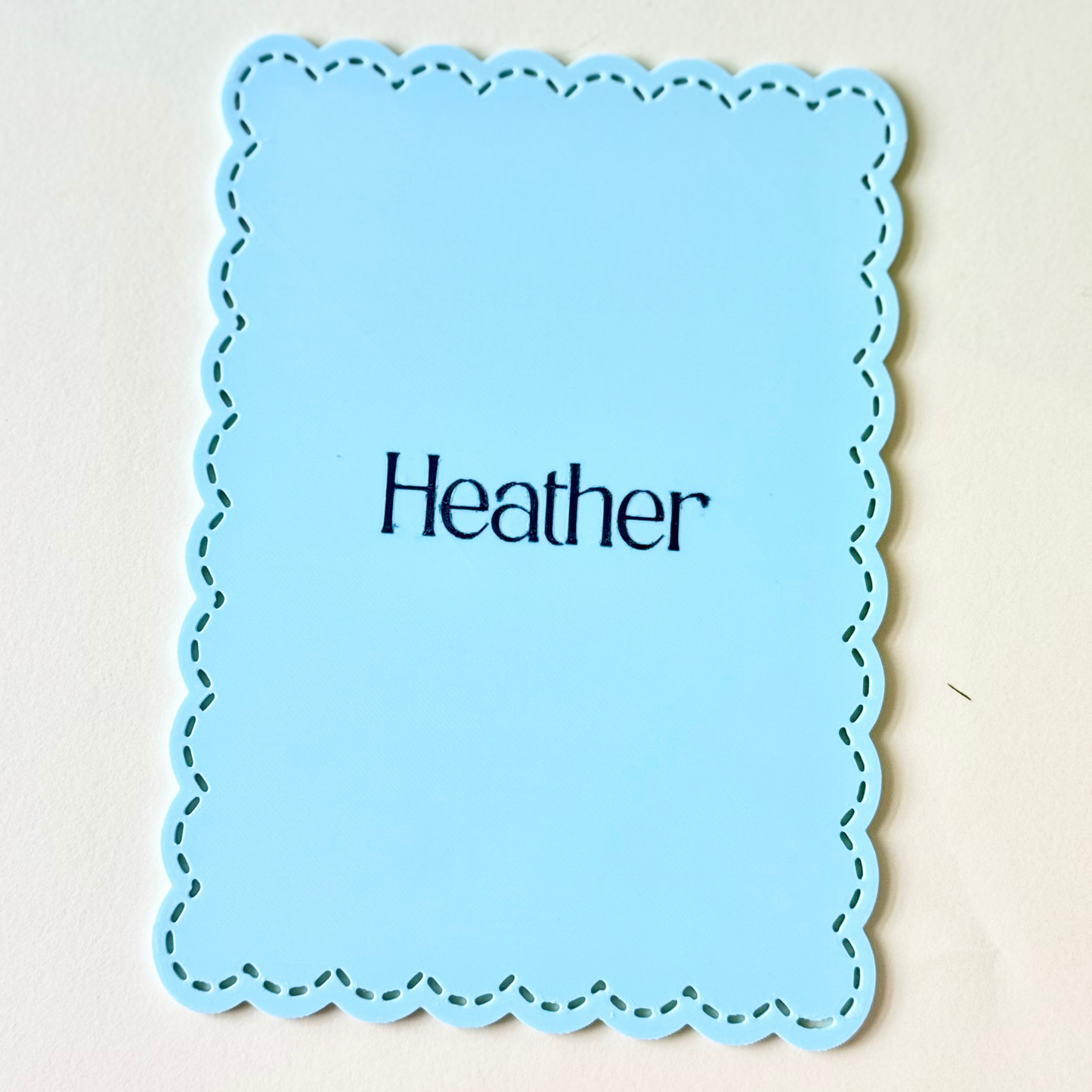 Personalized Mahjong Tile Shuffler — Scalloped Design