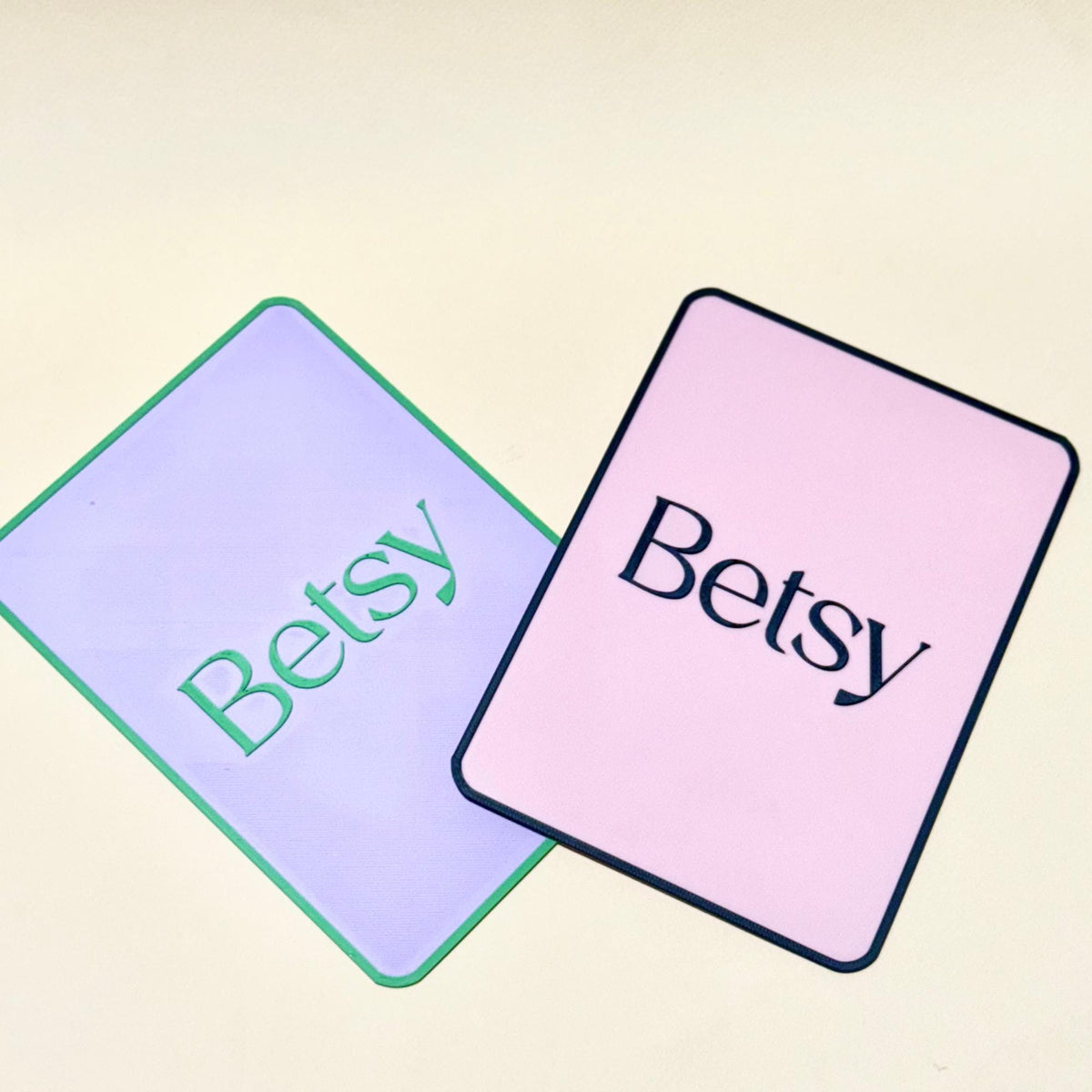 Personalized two-tone Mahjong tile shufflers with name and colored border