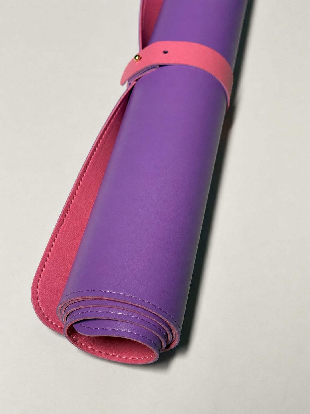 Berry Bloom purple and pink reversible Mahjong mat