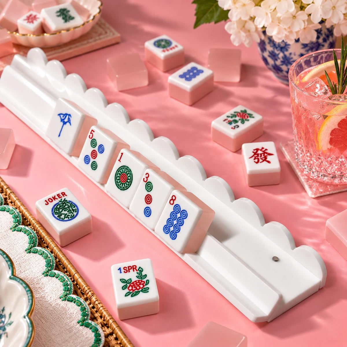 White acrylic Mahjong tile rack with scalloped magnetic pusher and tiles